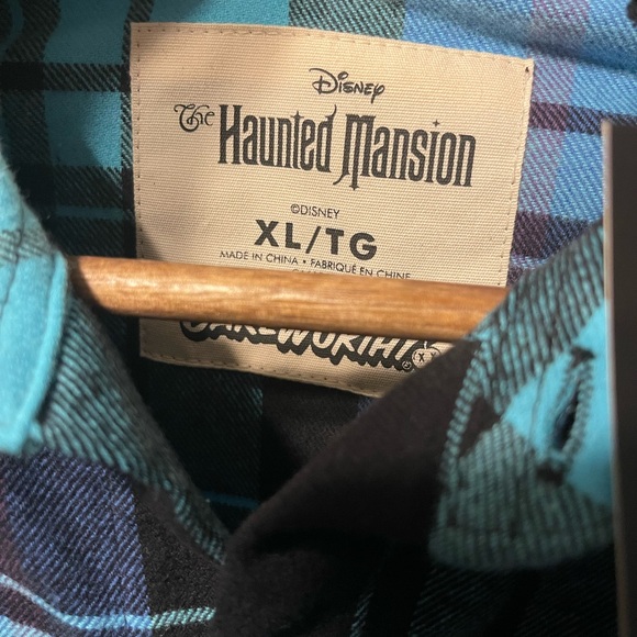 Cakeworthy Disney Haunted Mansion Madame Leota flannel - Picture 5 of 5
